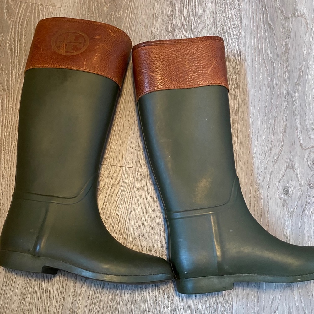 SOLD Tory Burch Diana rain boots